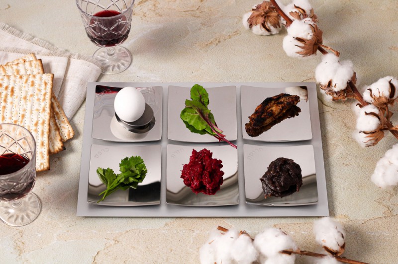 Laura Cowan Dune Seder Plate